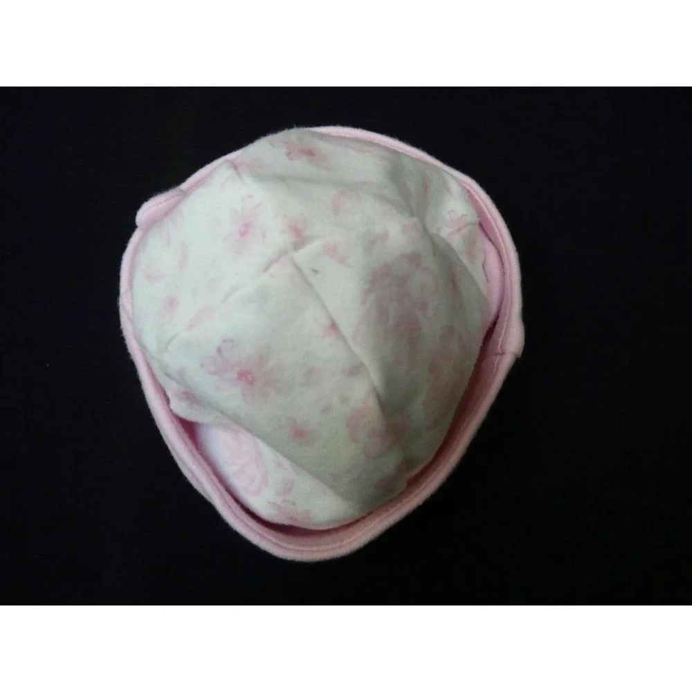 Winnie the Pooh‎ Hat Infant Girls Cap Beanie White Pink Flowers Disney Store